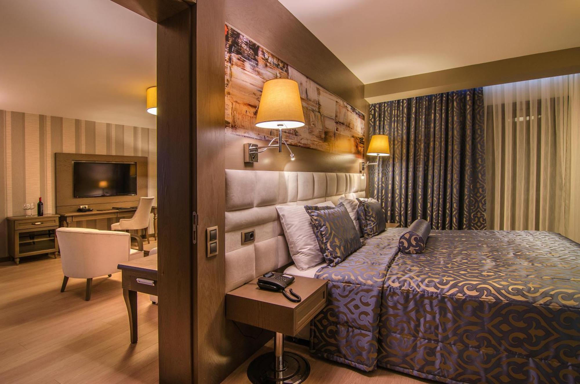 Hotel The Grand Blue Sky International Kusadası Esterno foto