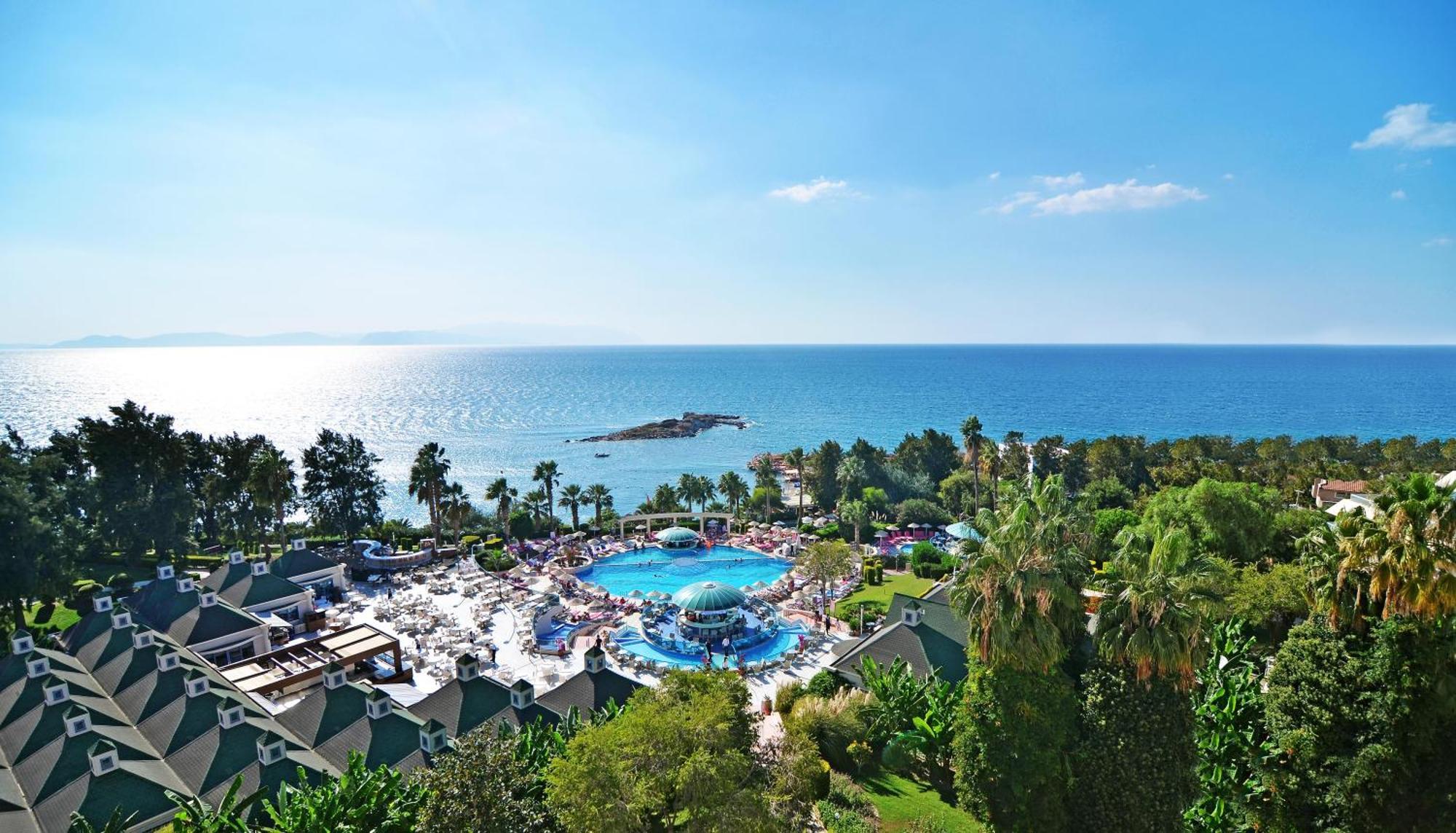 Hotel The Grand Blue Sky International Kusadası Esterno foto