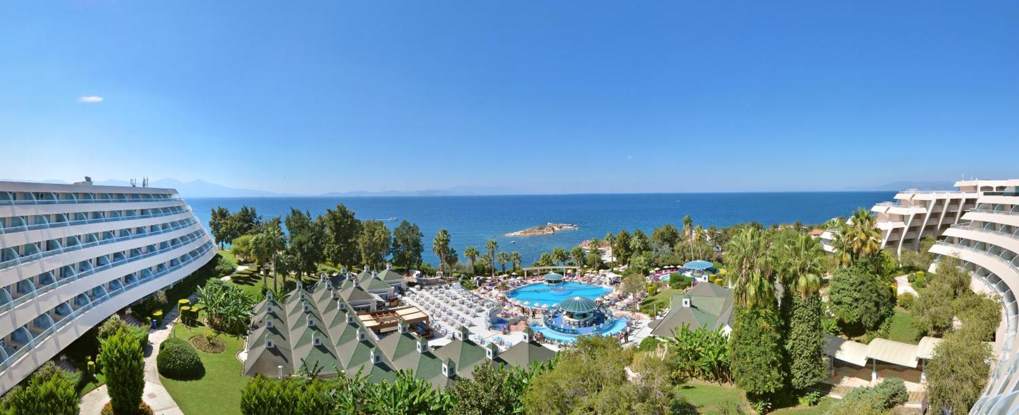 Hotel The Grand Blue Sky International Kusadası Esterno foto