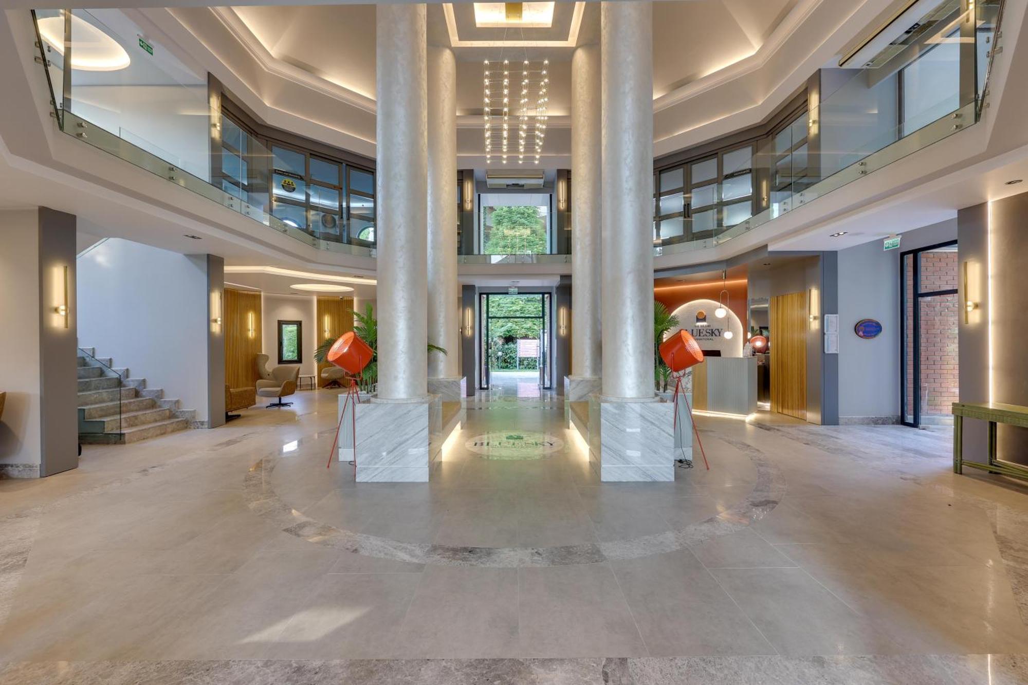Hotel The Grand Blue Sky International Kusadası Esterno foto
