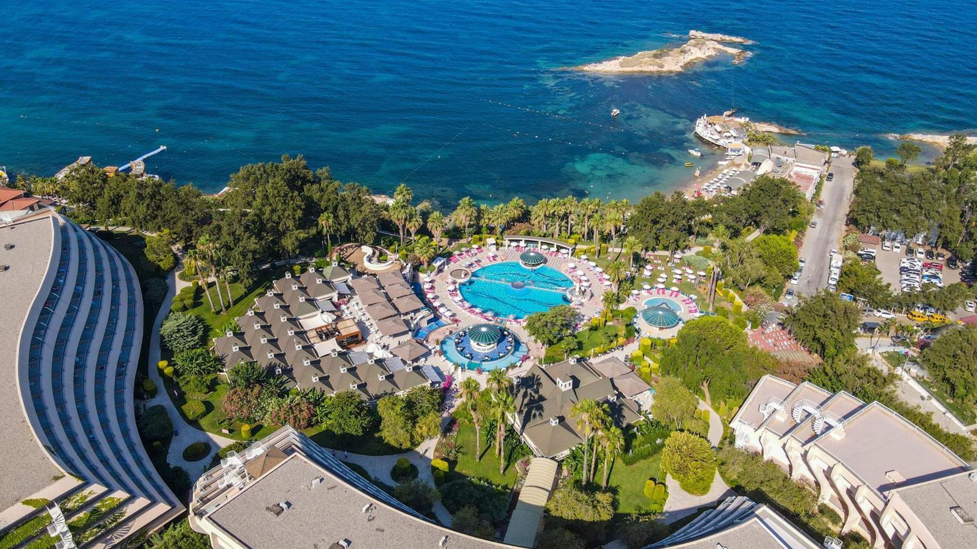 Hotel The Grand Blue Sky International Kusadası Esterno foto